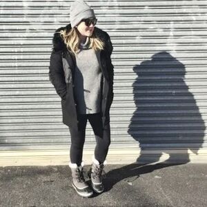 SOREL lace up waterproof Out n About gray boots excellent condition made well EC